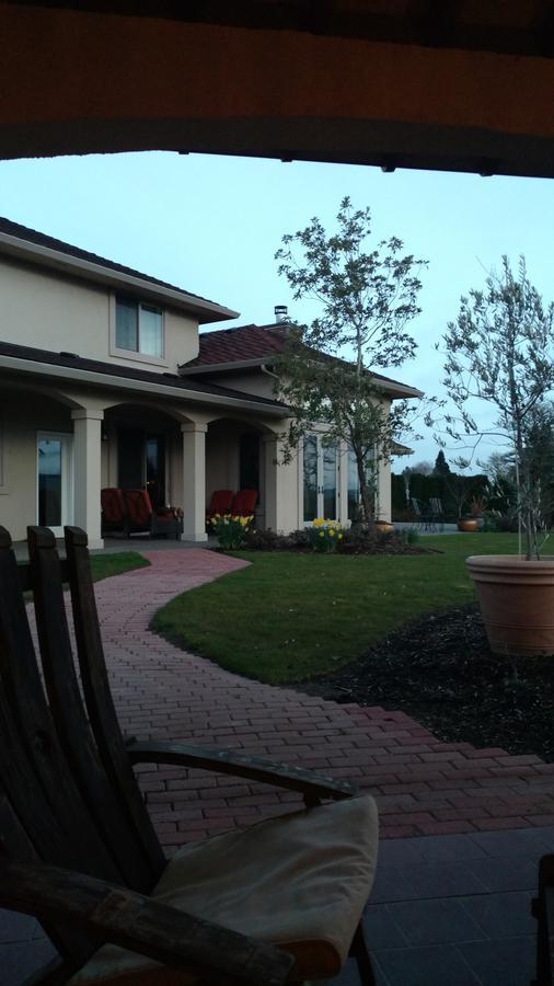 Casale Bed & Breakfast Forest Grove Exterior photo